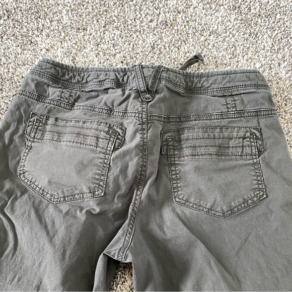 Roots Crops - Picture 3 of 5